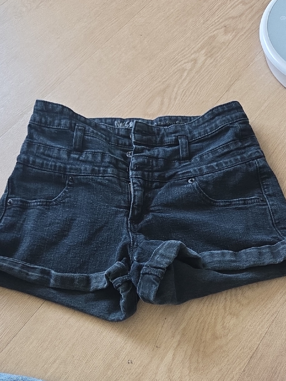 Black Highrise Jean Shorts Size 6 Womens